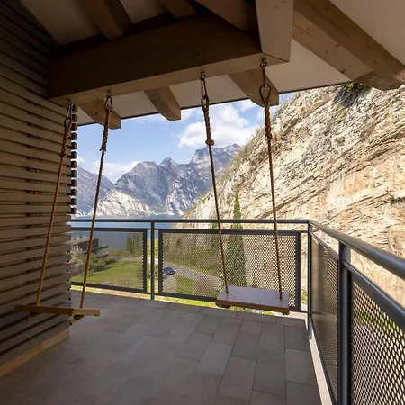 Hi Hotels Torbole - Pool & Spa Torbole Sul Garda Exterior photo