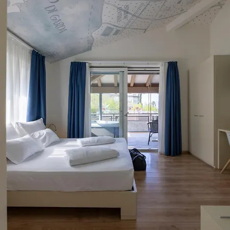 Hi Hotels Torbole - Pool & Spa Torbole Sul Garda Exterior photo