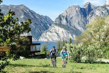 Hotel Hi Torbole - Pool & Torbole Sul Garda